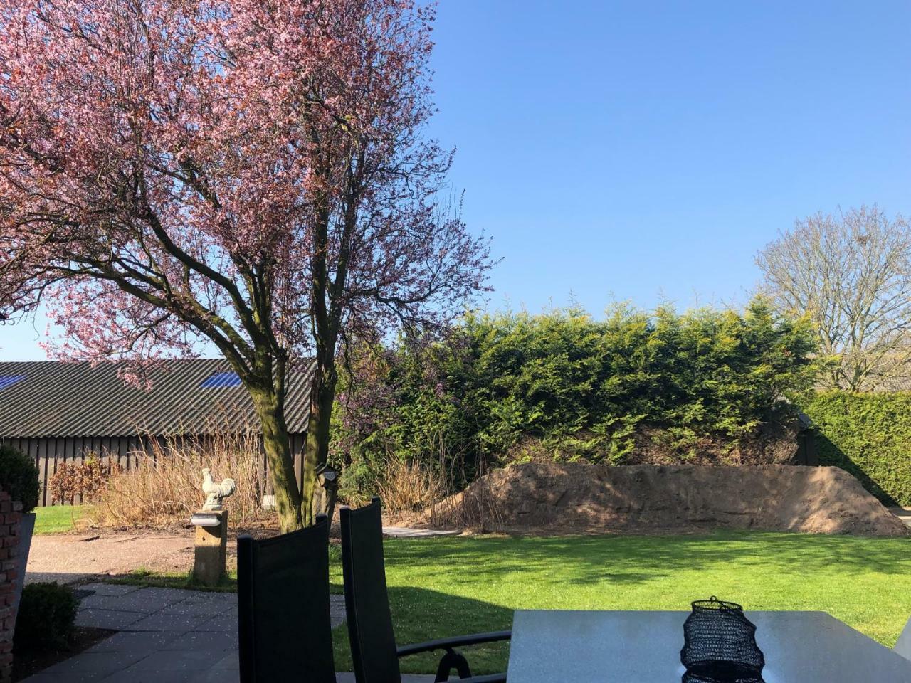 Vakantie Appartementen De Bonte Kraai Raamsdonk Esterno foto