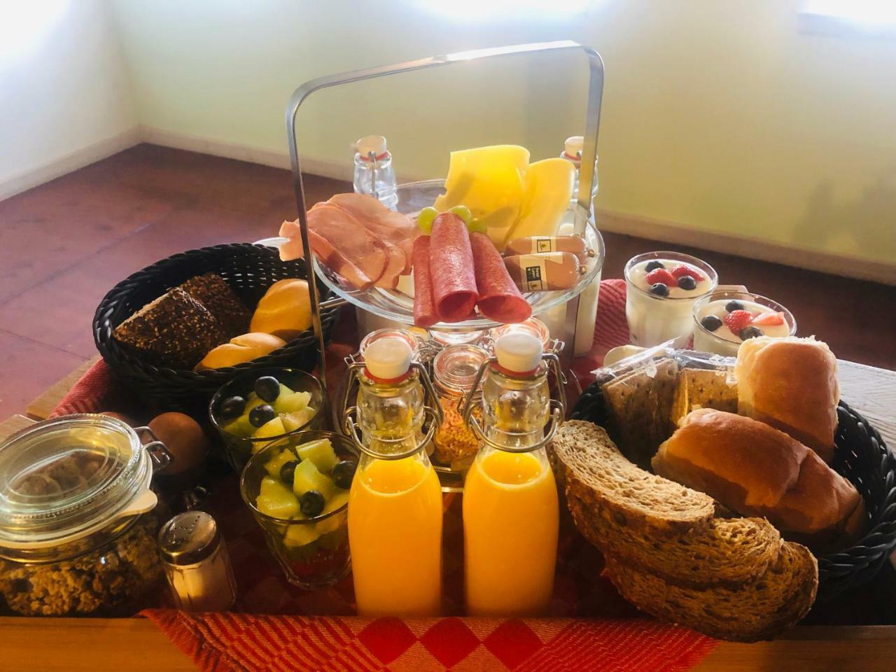 Vakantie Appartementen De Bonte Kraai Raamsdonk Esterno foto