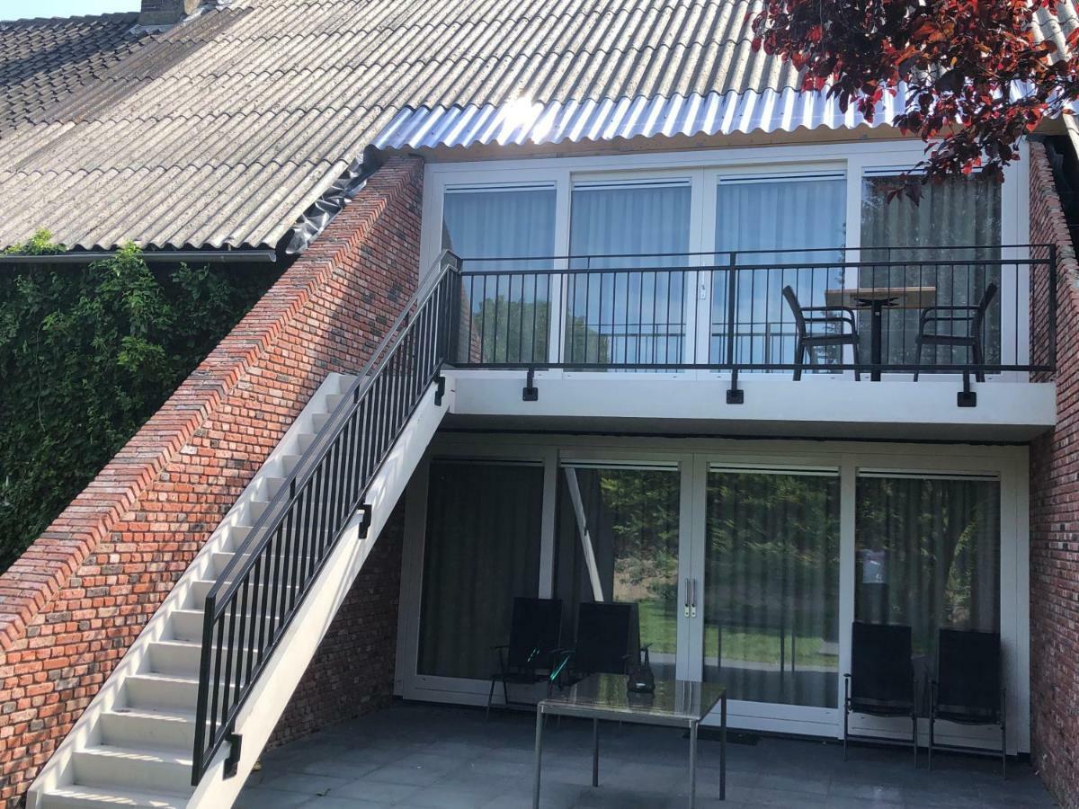 Vakantie Appartementen De Bonte Kraai Raamsdonk Esterno foto